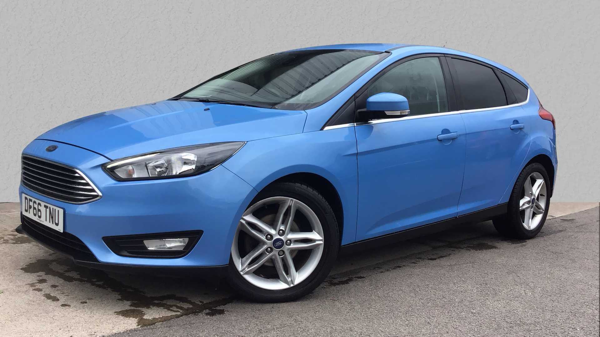 Main listing image - Ford Focus