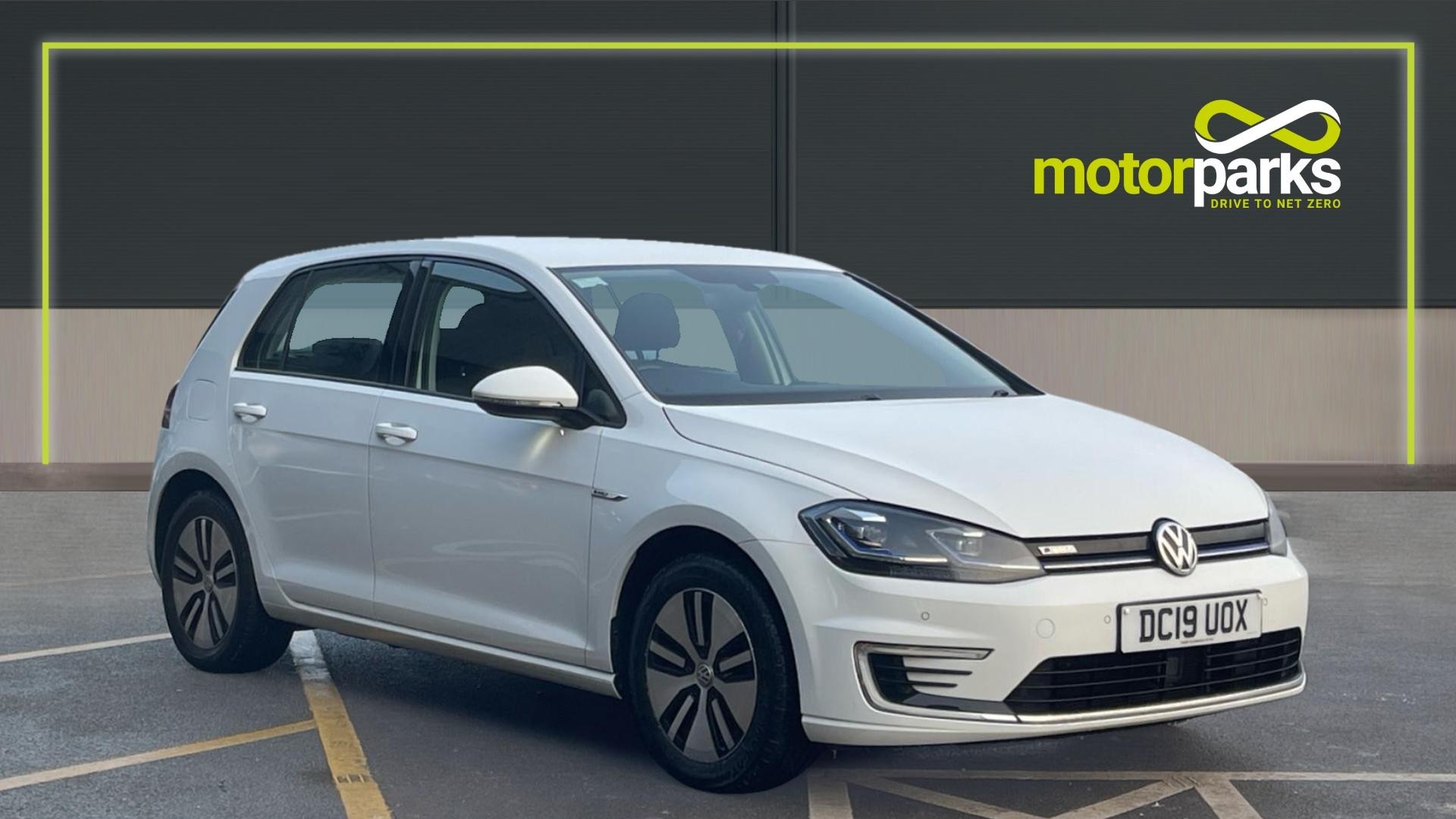 Main listing image - Volkswagen e-Golf