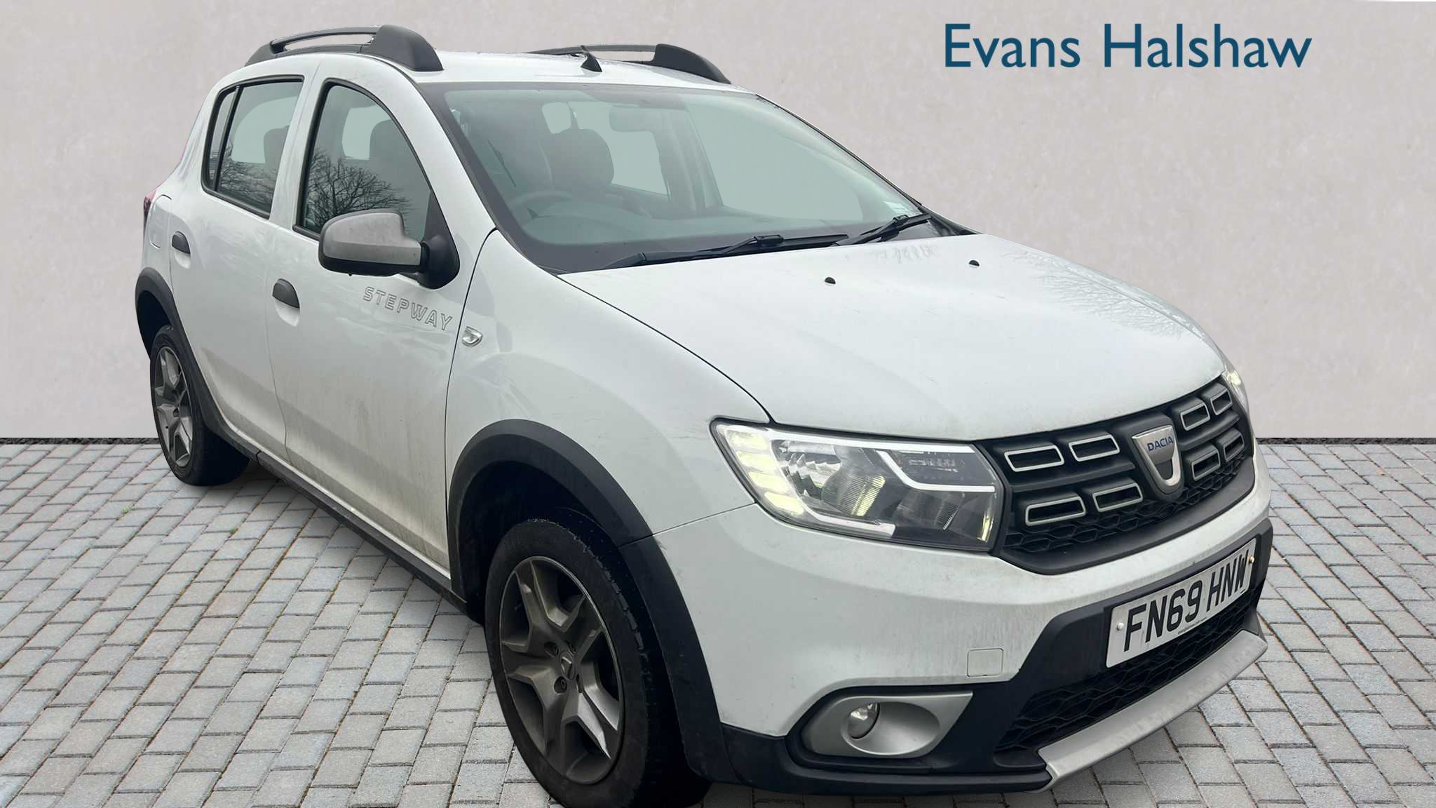 Main listing image - Dacia Sandero Stepway