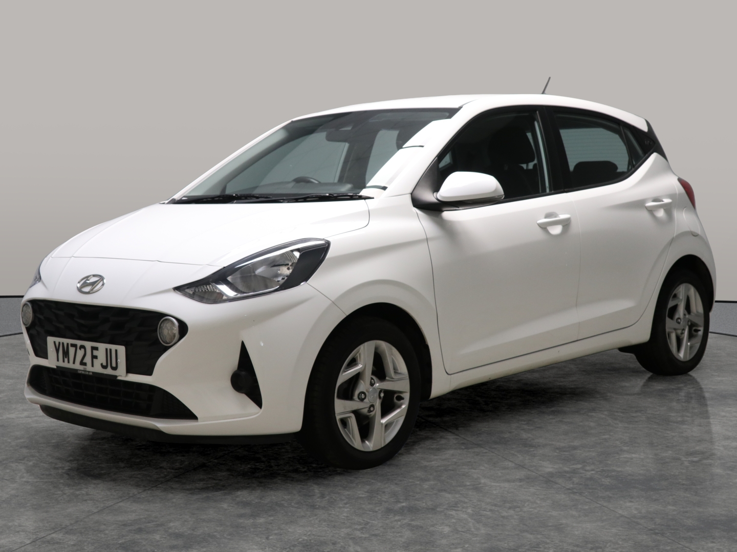 Main listing image - Hyundai i10