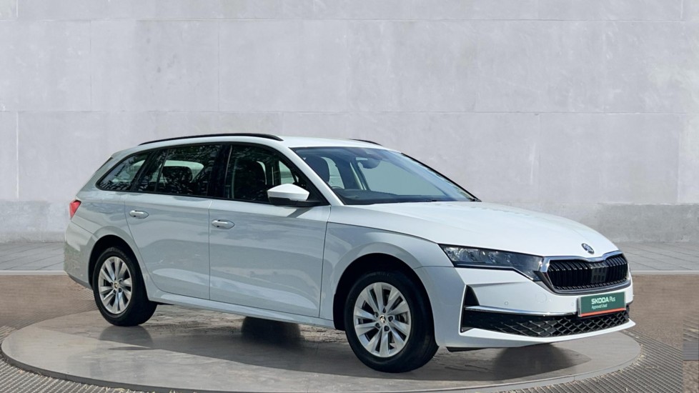 Main listing image - Skoda Octavia Estate