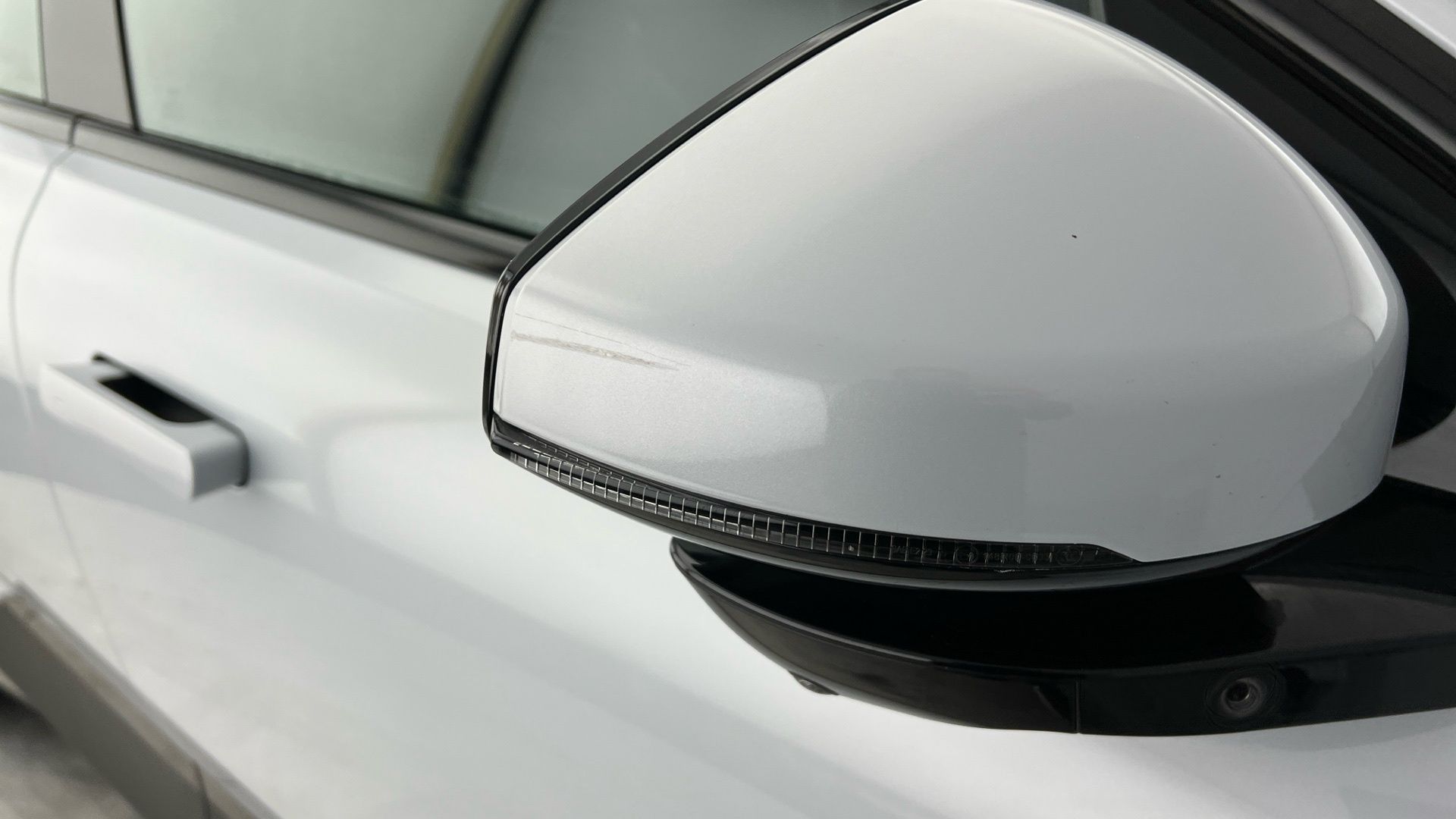 Main listing image - Polestar 4