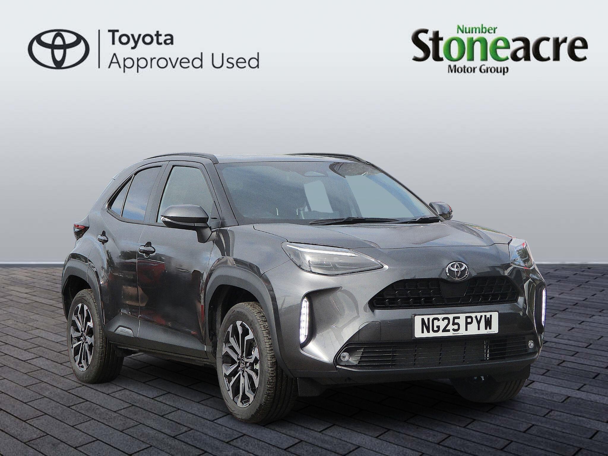Main listing image - Toyota Yaris Cross