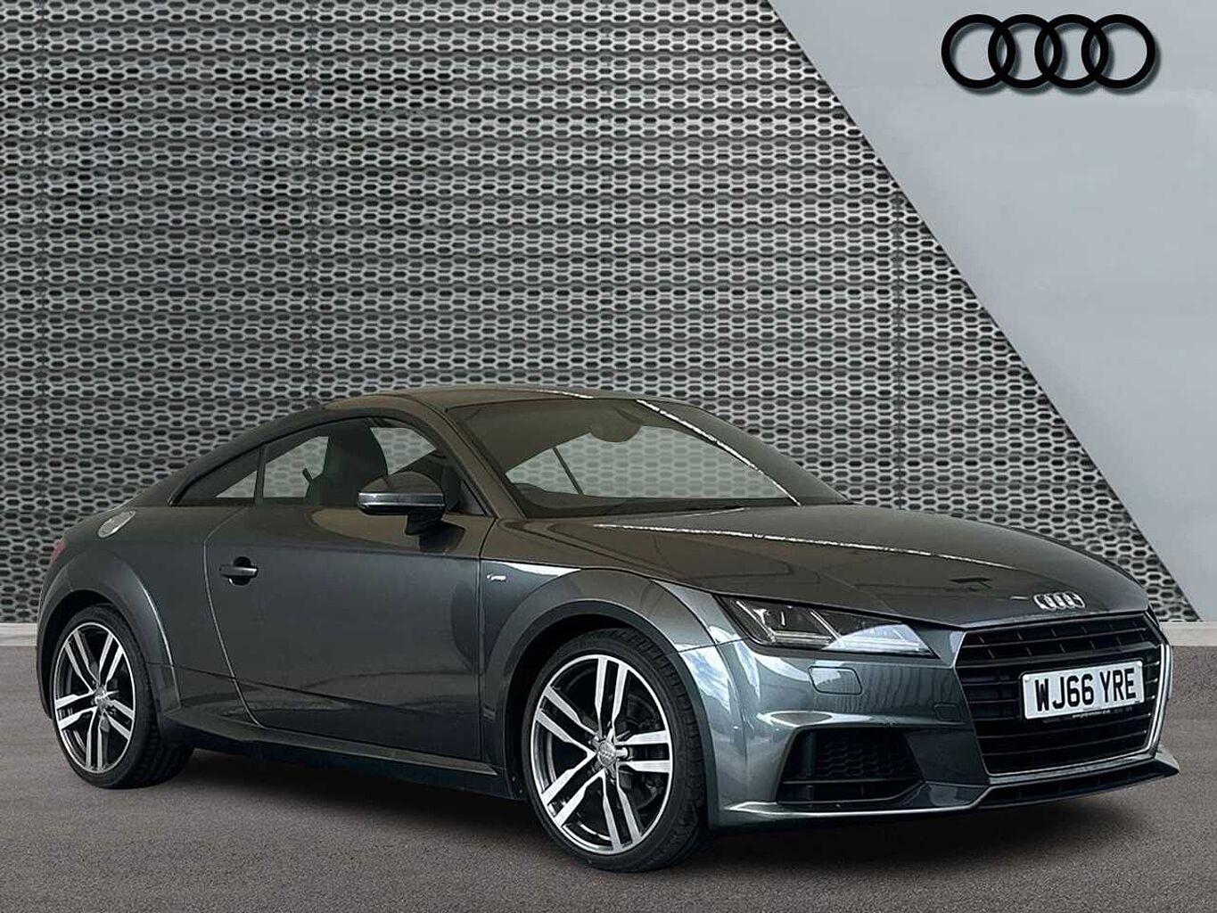 Main listing image - Audi TT