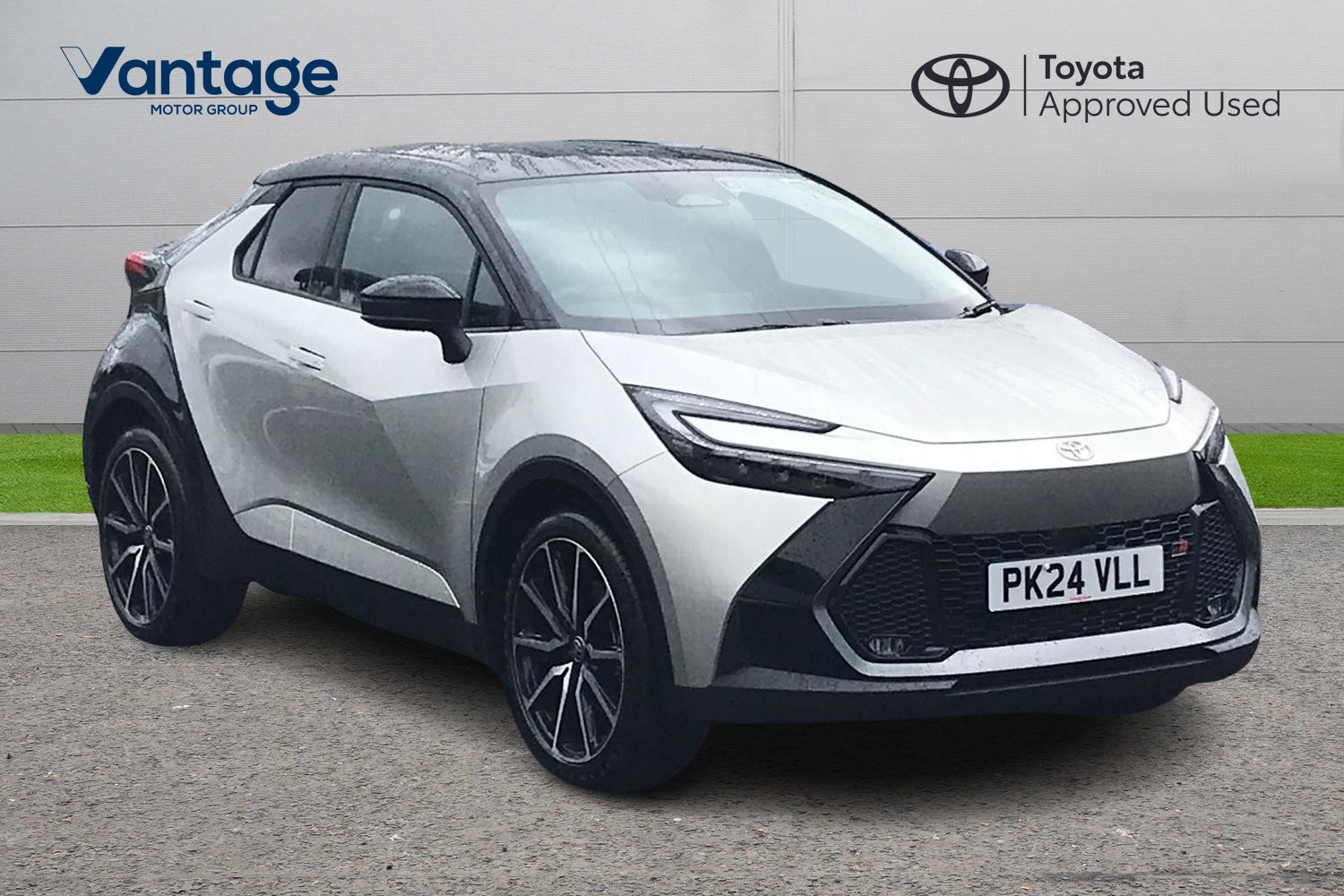 Main listing image - Toyota C-HR