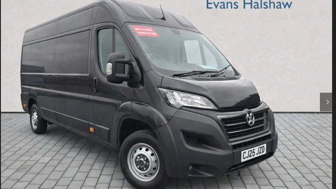 Main listing image - Vauxhall Movano