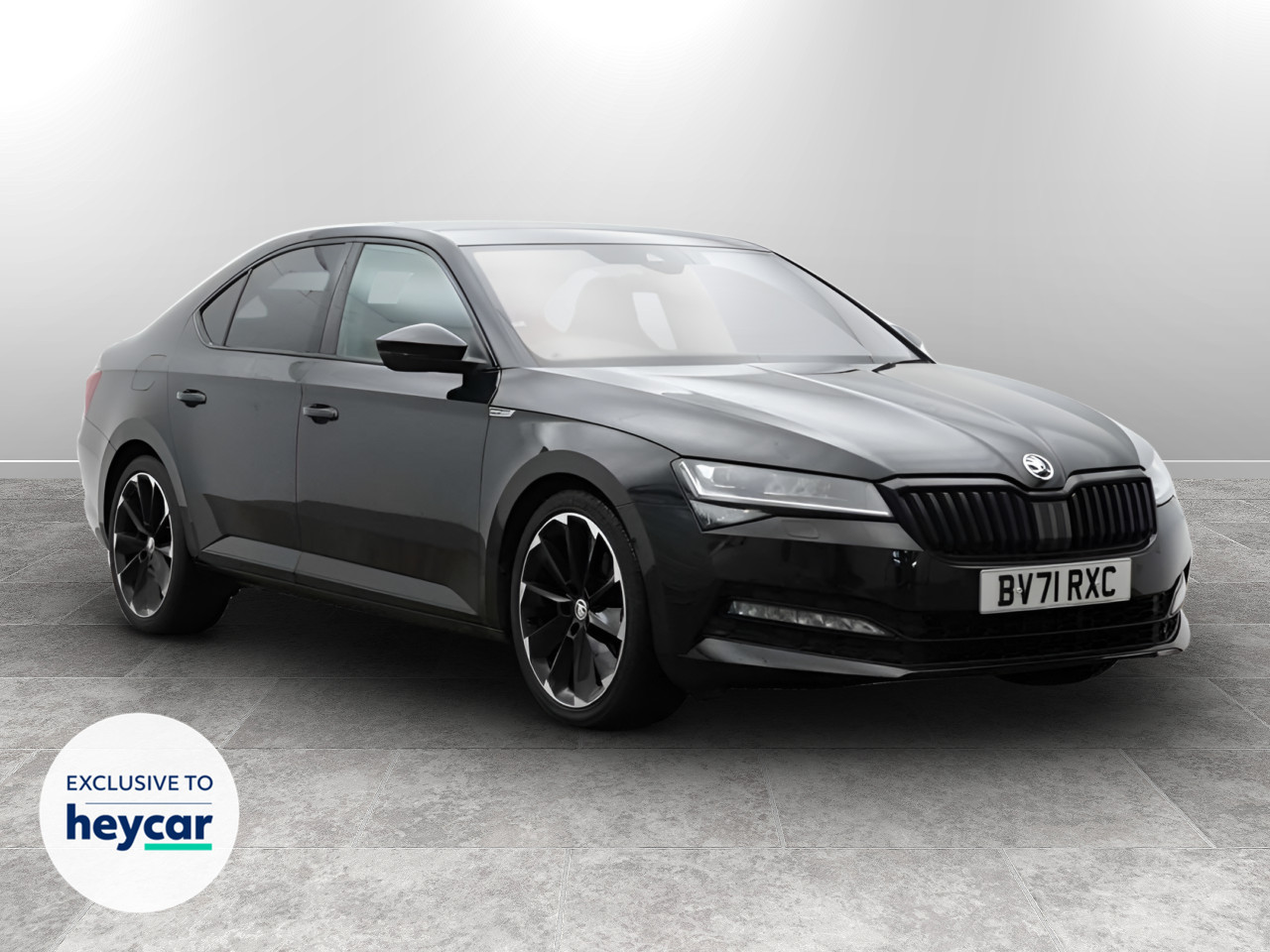 Main listing image - Skoda Superb