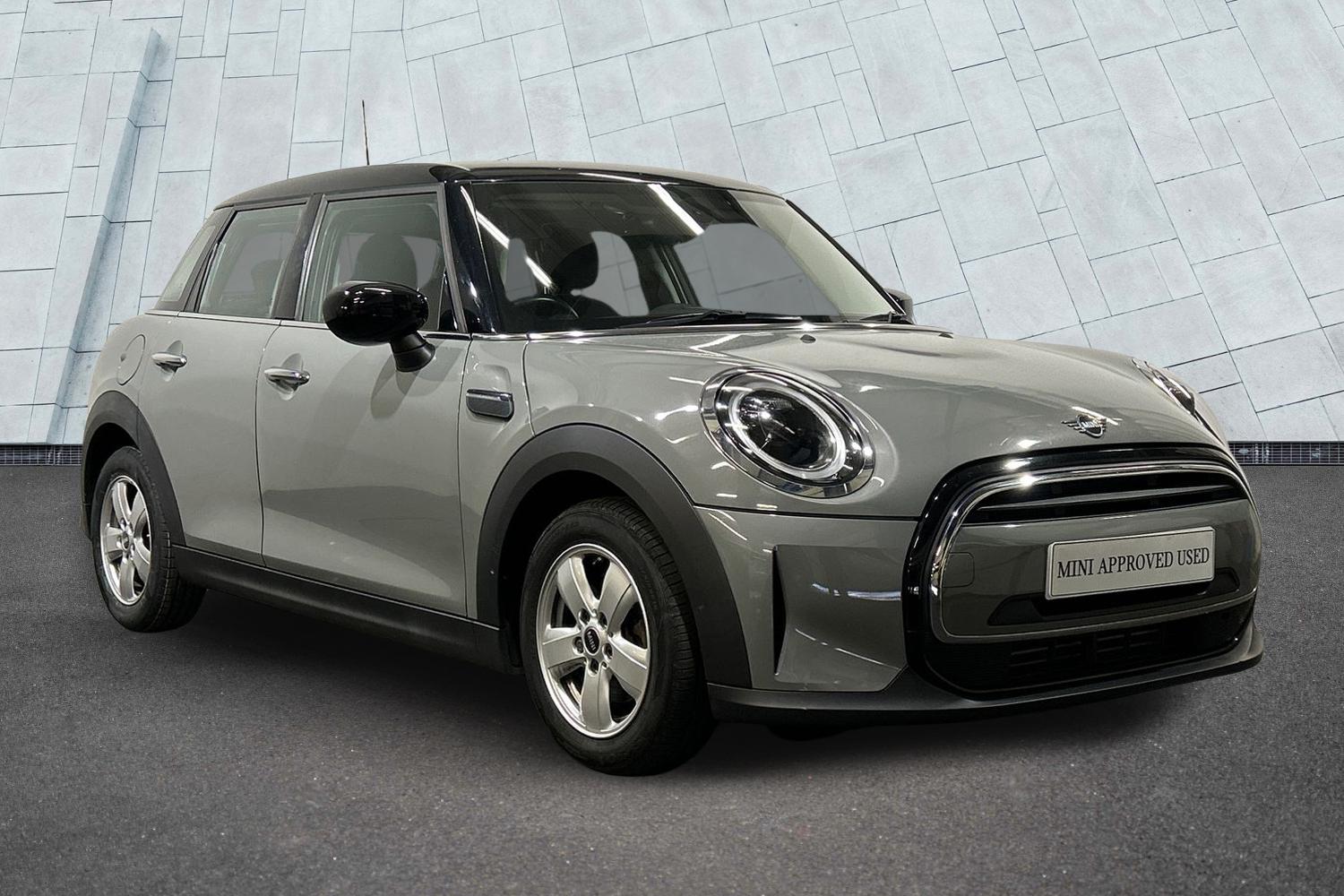 Main listing image - MINI Hatchback 5dr