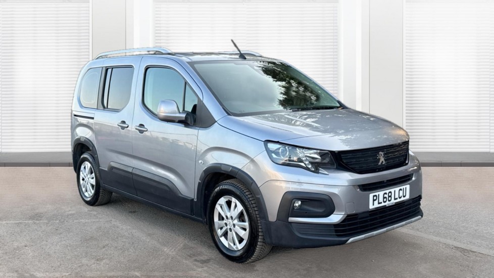 Main listing image - Peugeot Rifter