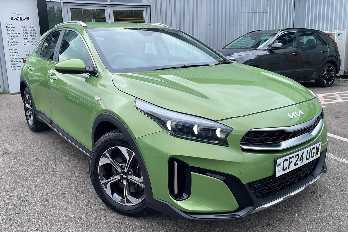 Main listing image - Kia XCeed