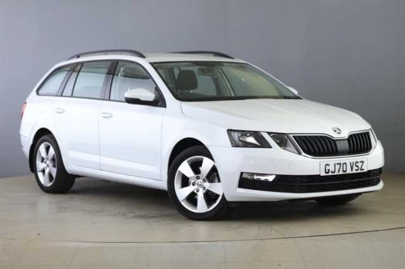 Main listing image - Skoda Octavia Estate