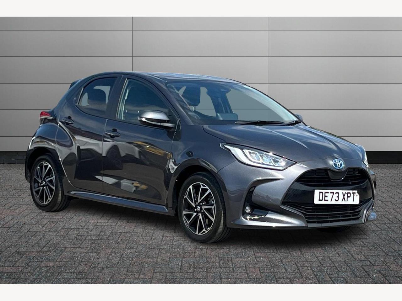 Main listing image - Toyota Yaris