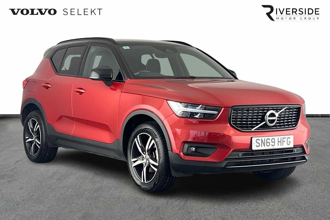 Main listing image - Volvo XC40