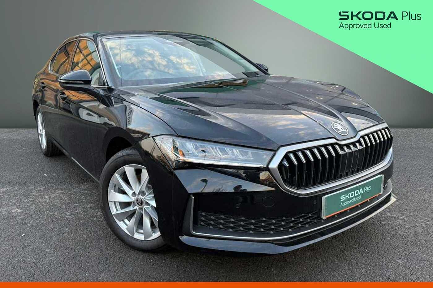 Main listing image - Skoda Superb