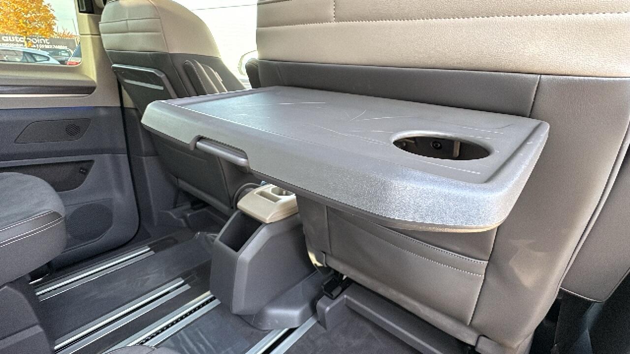 Main listing image - Volkswagen Multivan