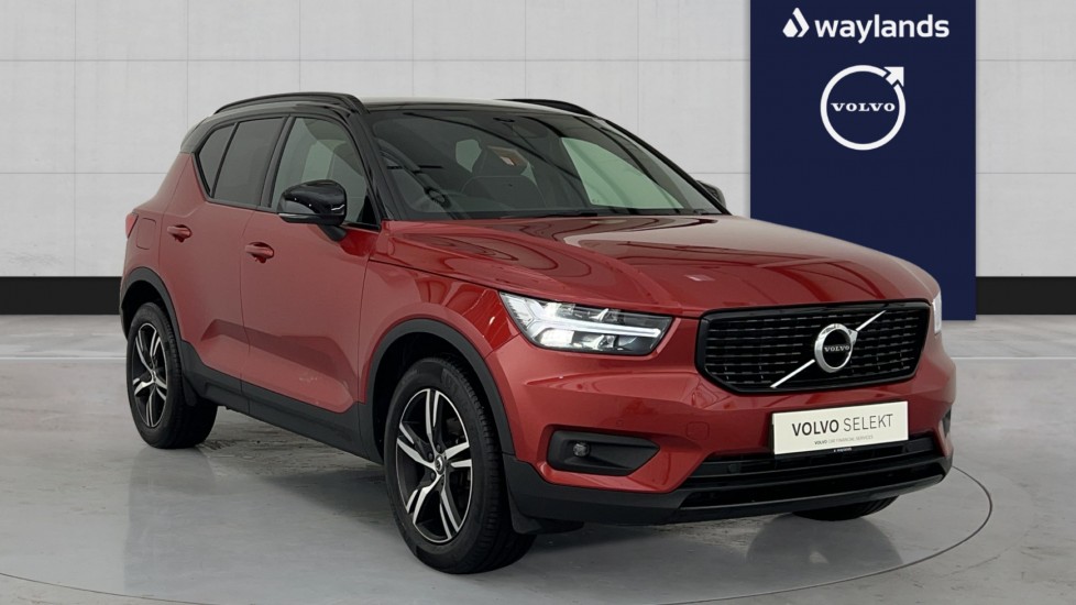 Main listing image - Volvo XC40