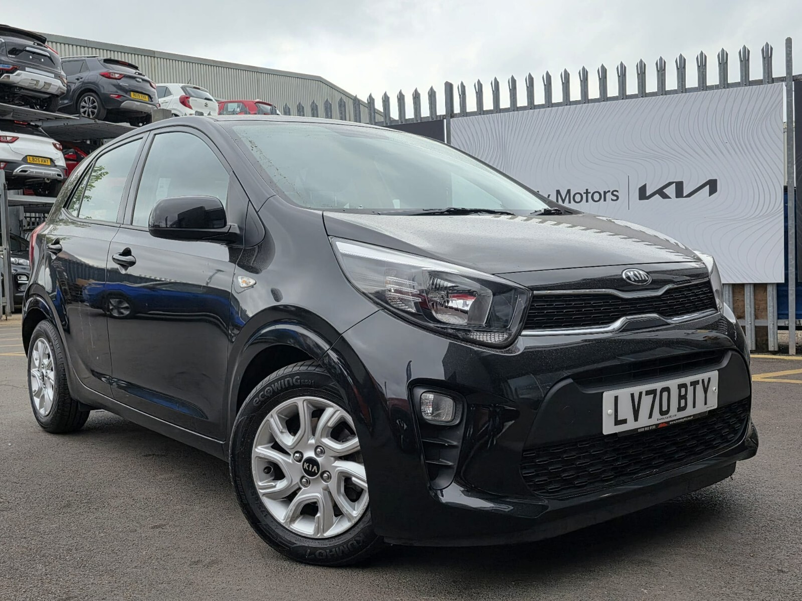 Main listing image - Kia Picanto