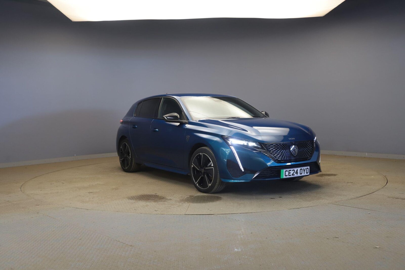 Main listing image - Peugeot e-308