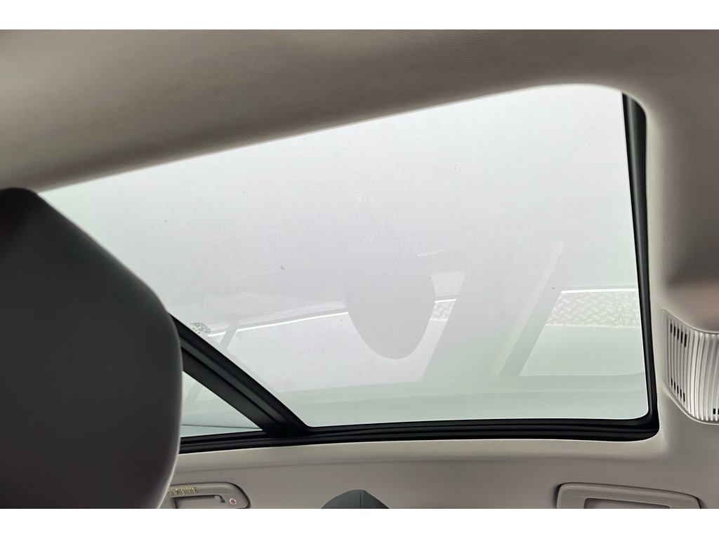 Main listing image - Volkswagen Golf Estate