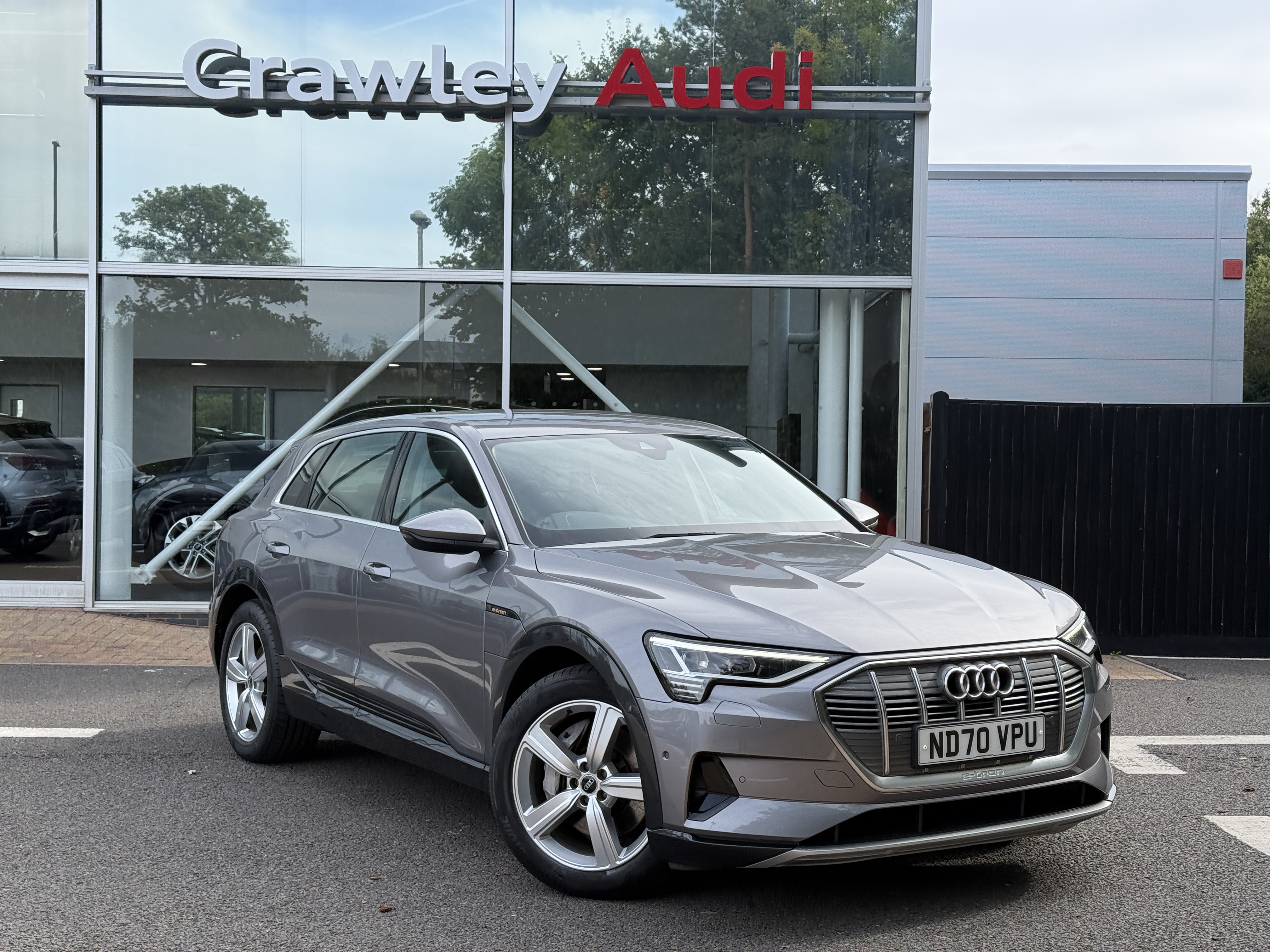 Main listing image - Audi e-tron