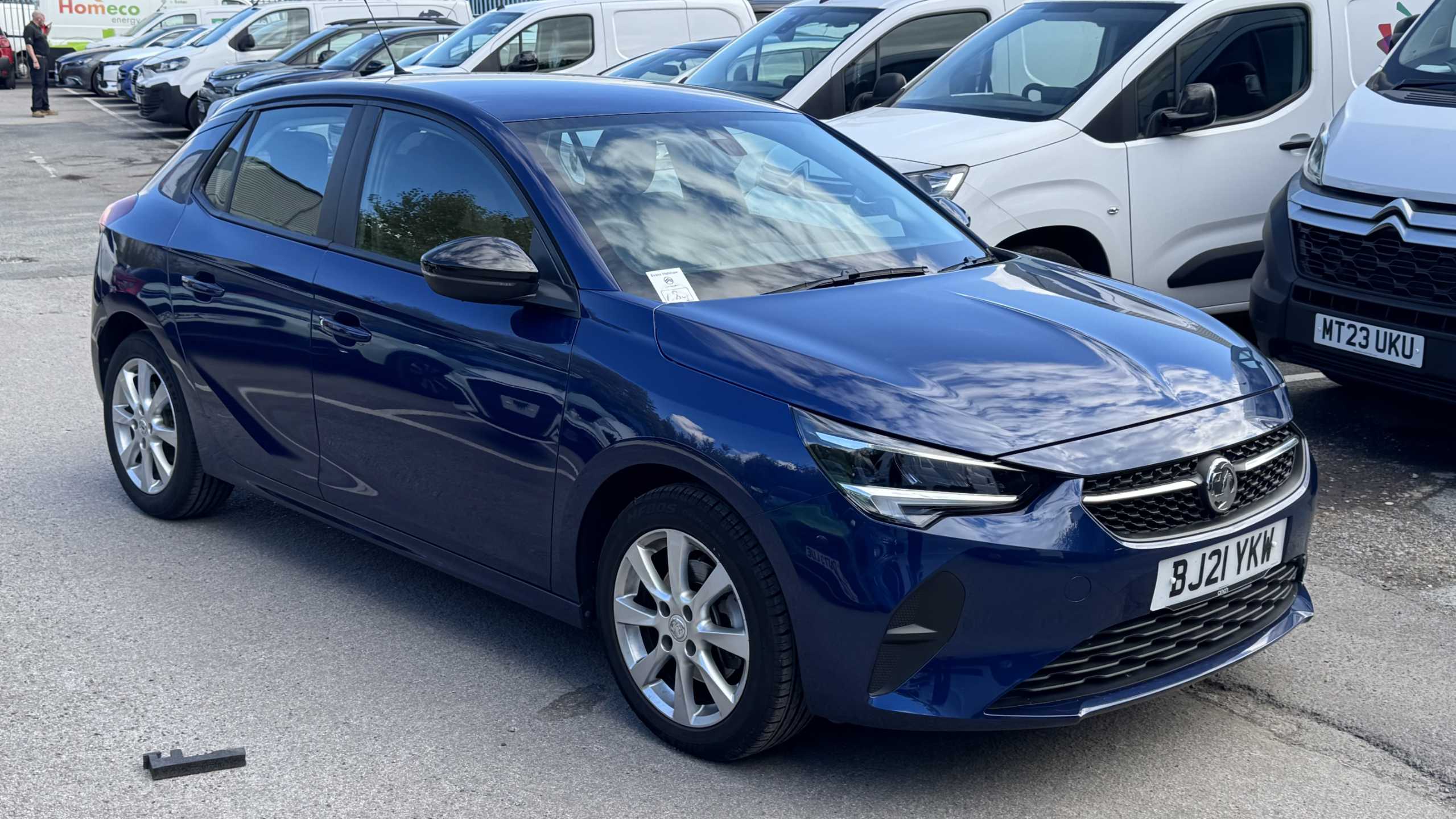 Main listing image - Vauxhall Corsa