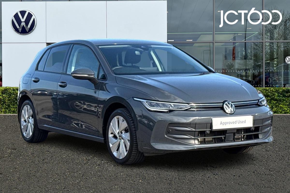 Main listing image - Volkswagen Golf