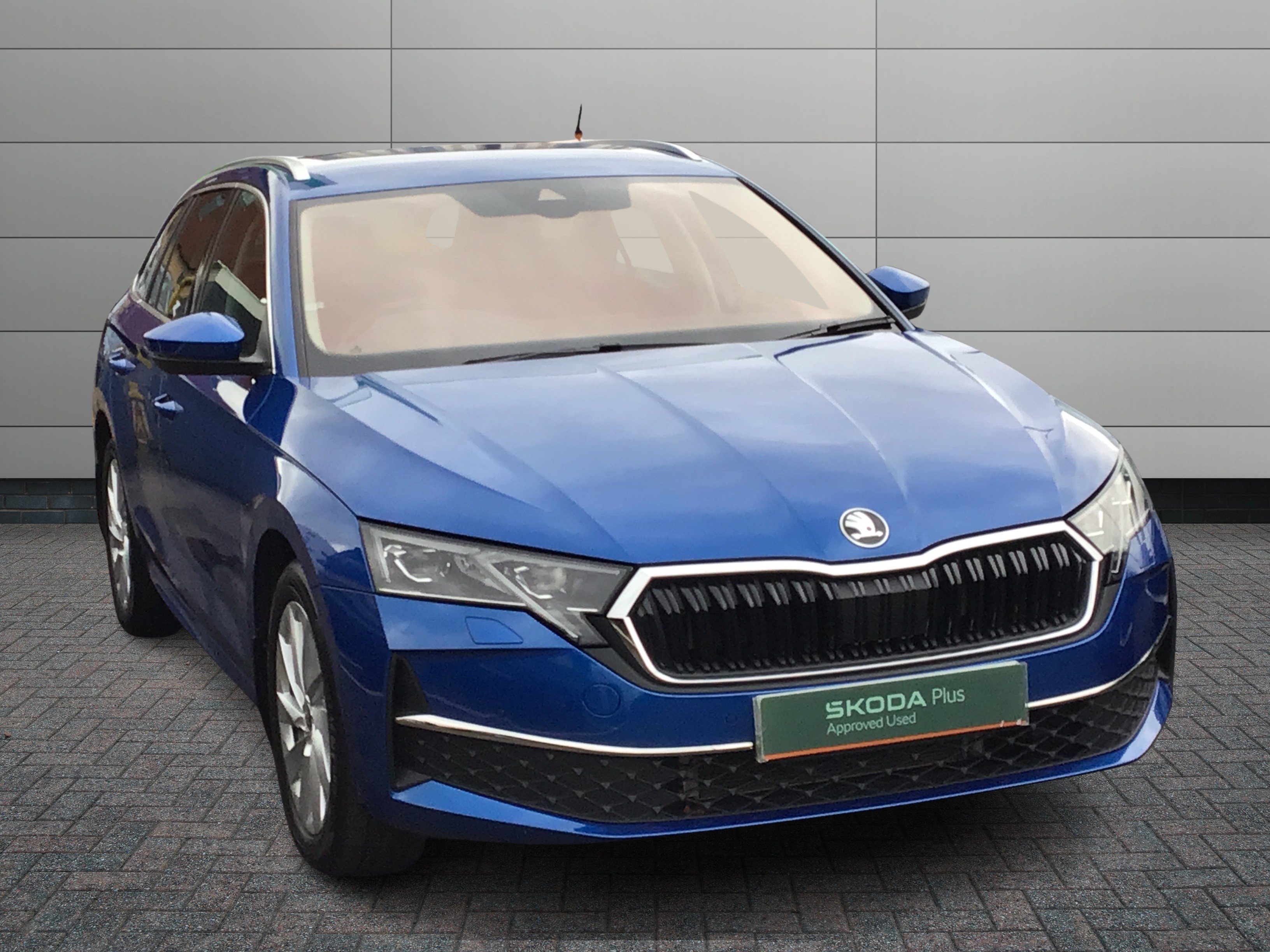 Main listing image - Skoda Octavia Estate