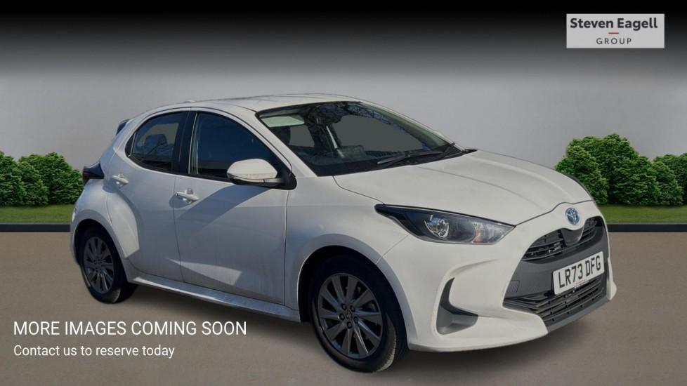 Main listing image - Toyota Yaris