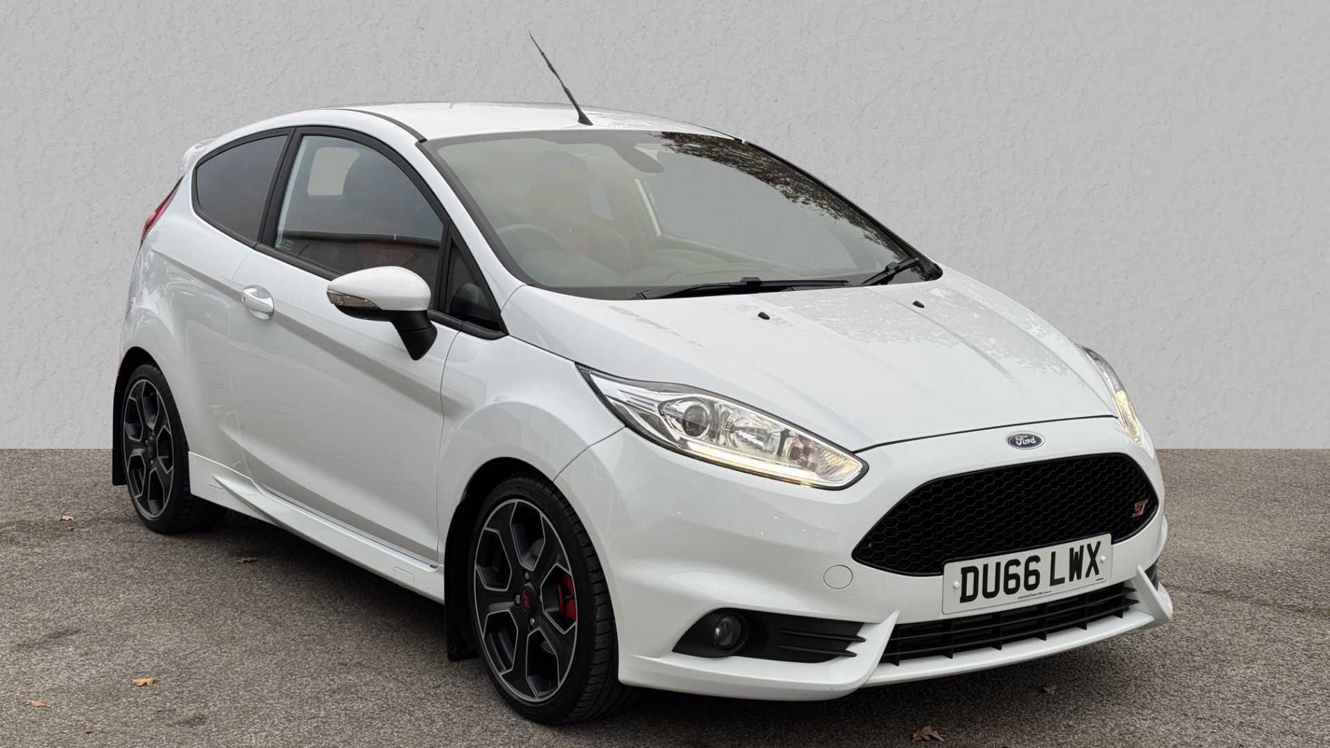 Main listing image - Ford Fiesta ST