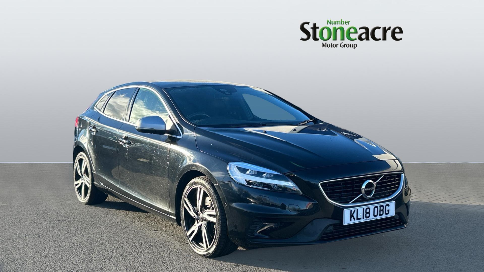 Main listing image - Volvo V40