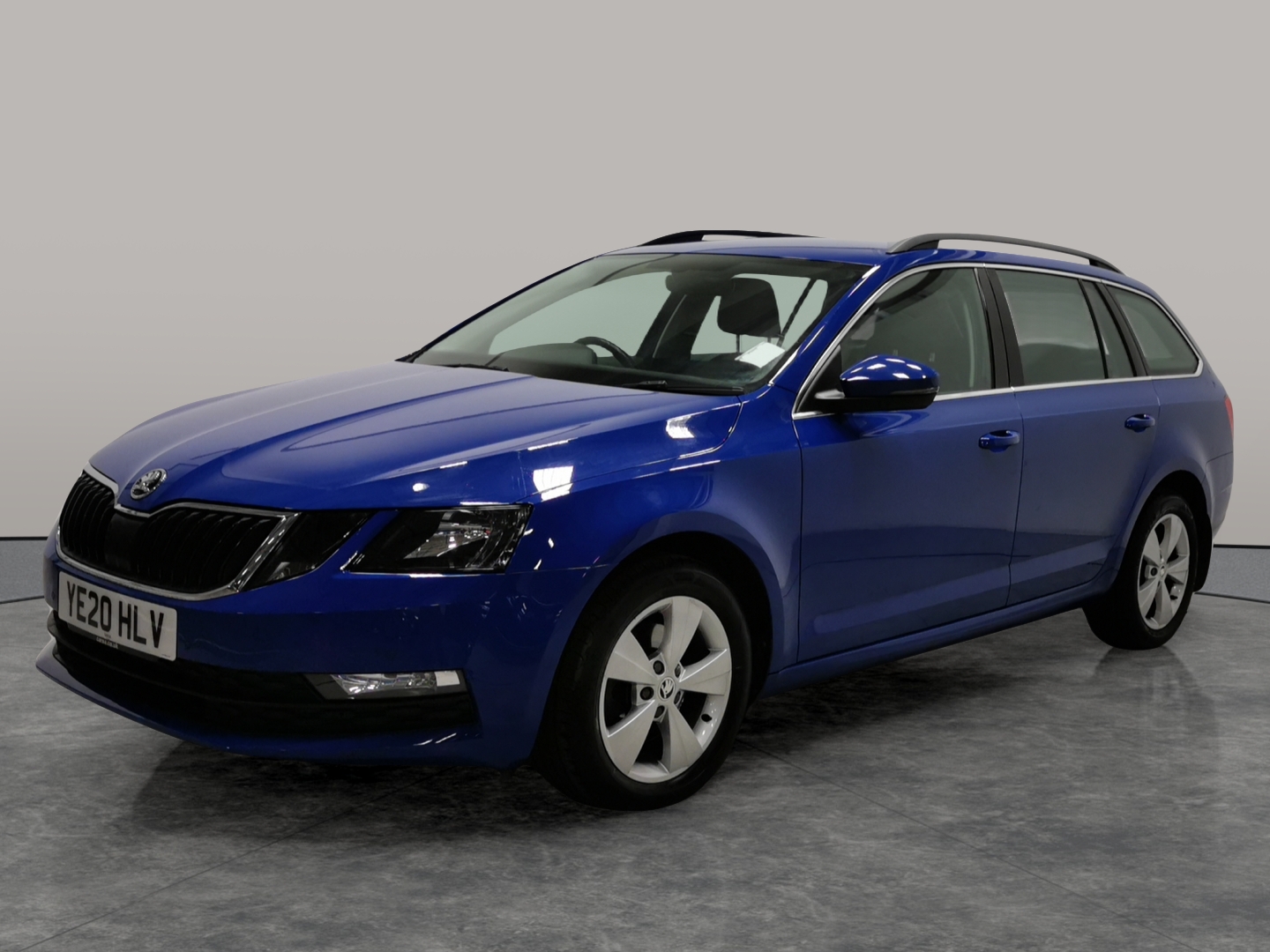 Main listing image - Skoda Octavia Estate