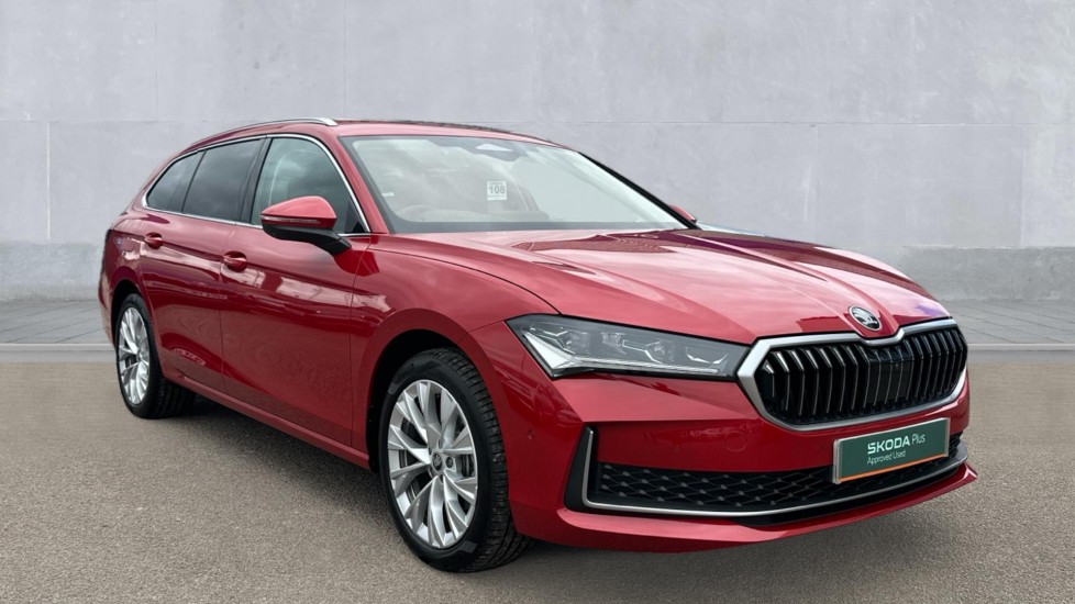 Main listing image - Skoda Superb Estate
