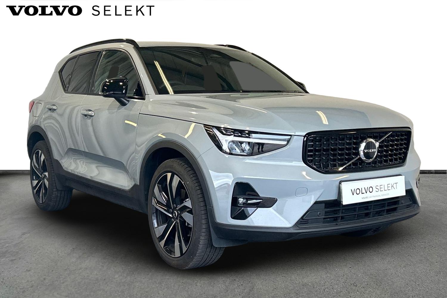 Main listing image - Volvo XC40