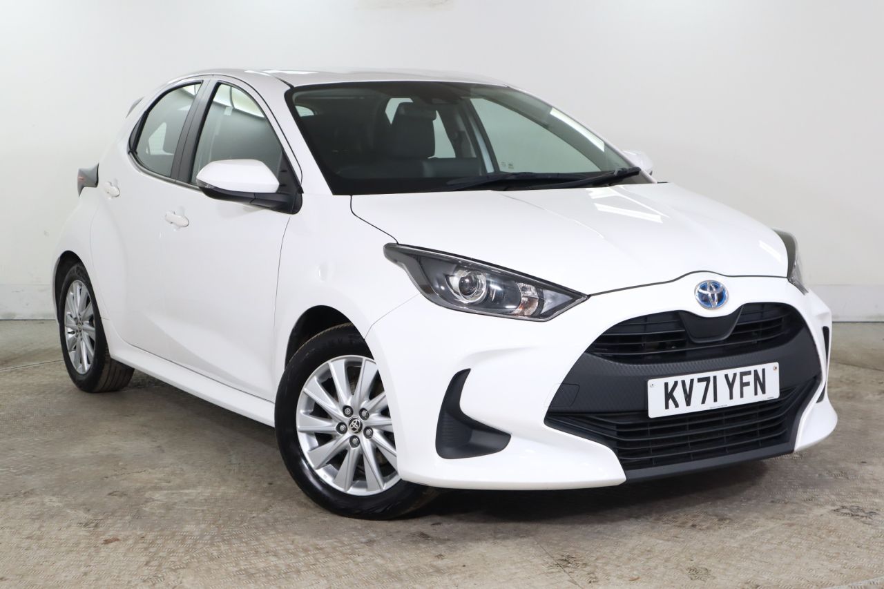 Main listing image - Toyota Yaris