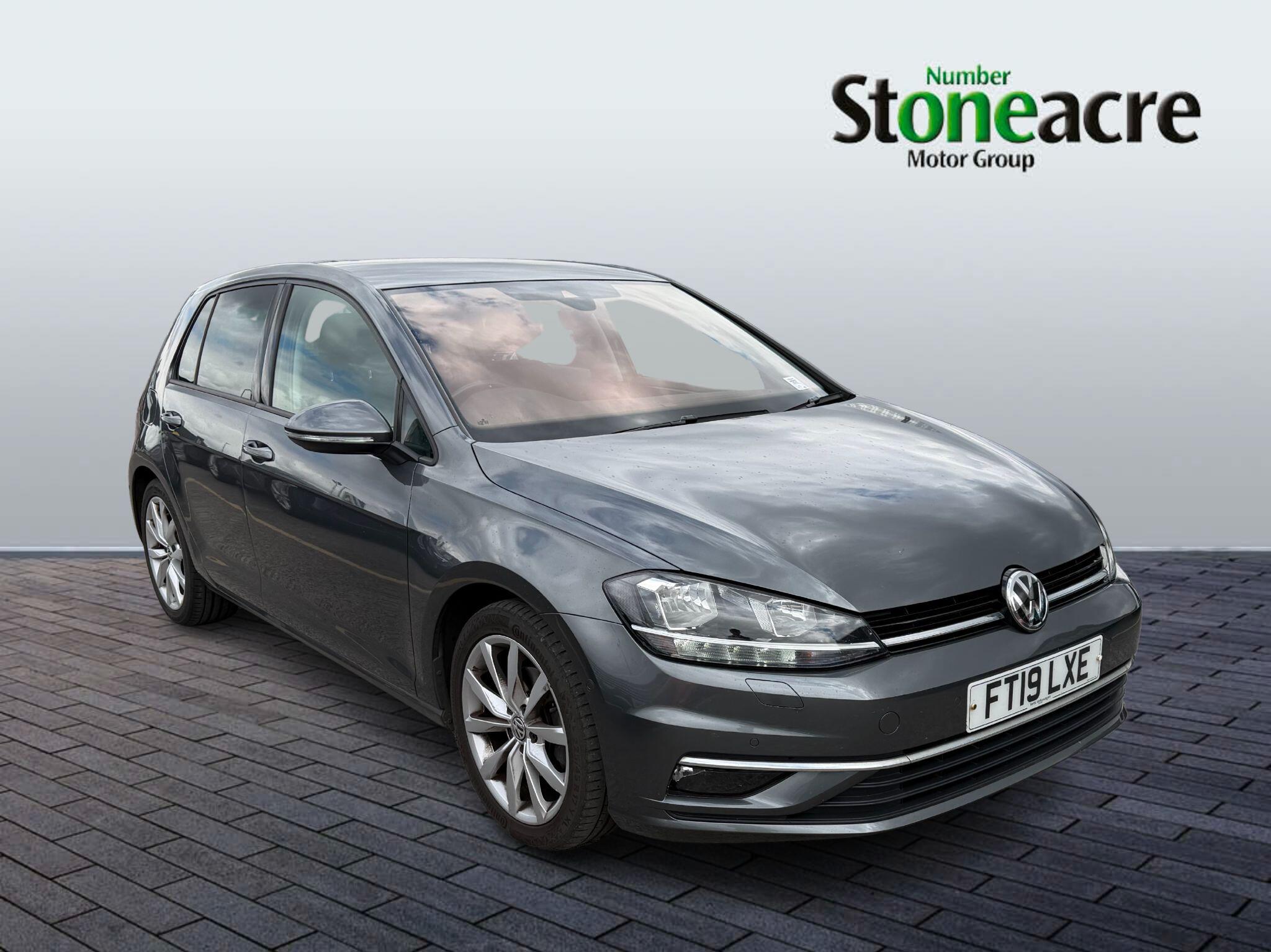 Main listing image - Volkswagen Golf
