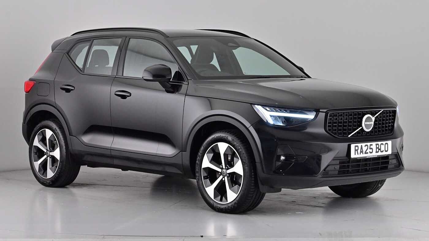 Main listing image - Volvo XC40