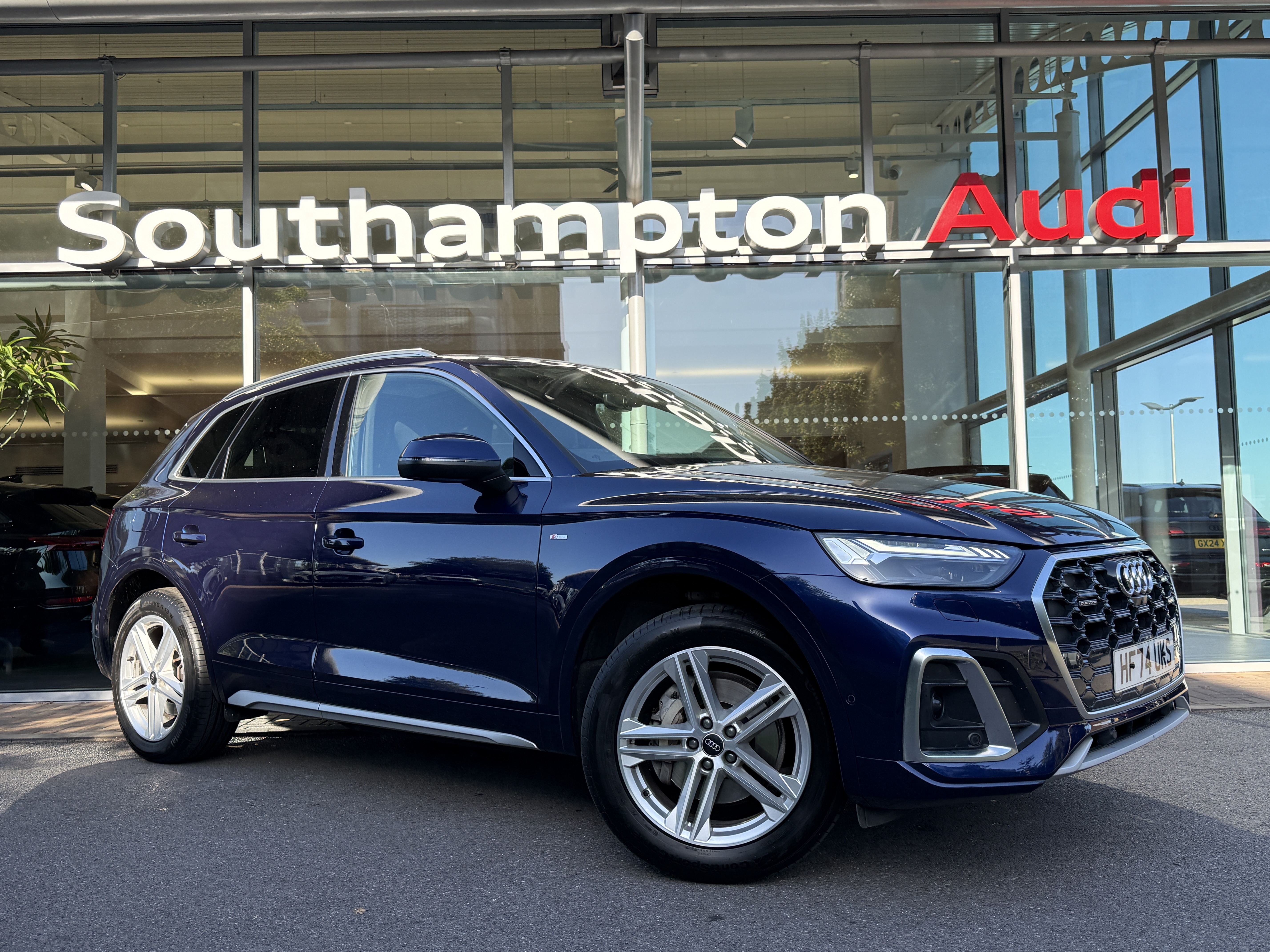 Main listing image - Audi Q5
