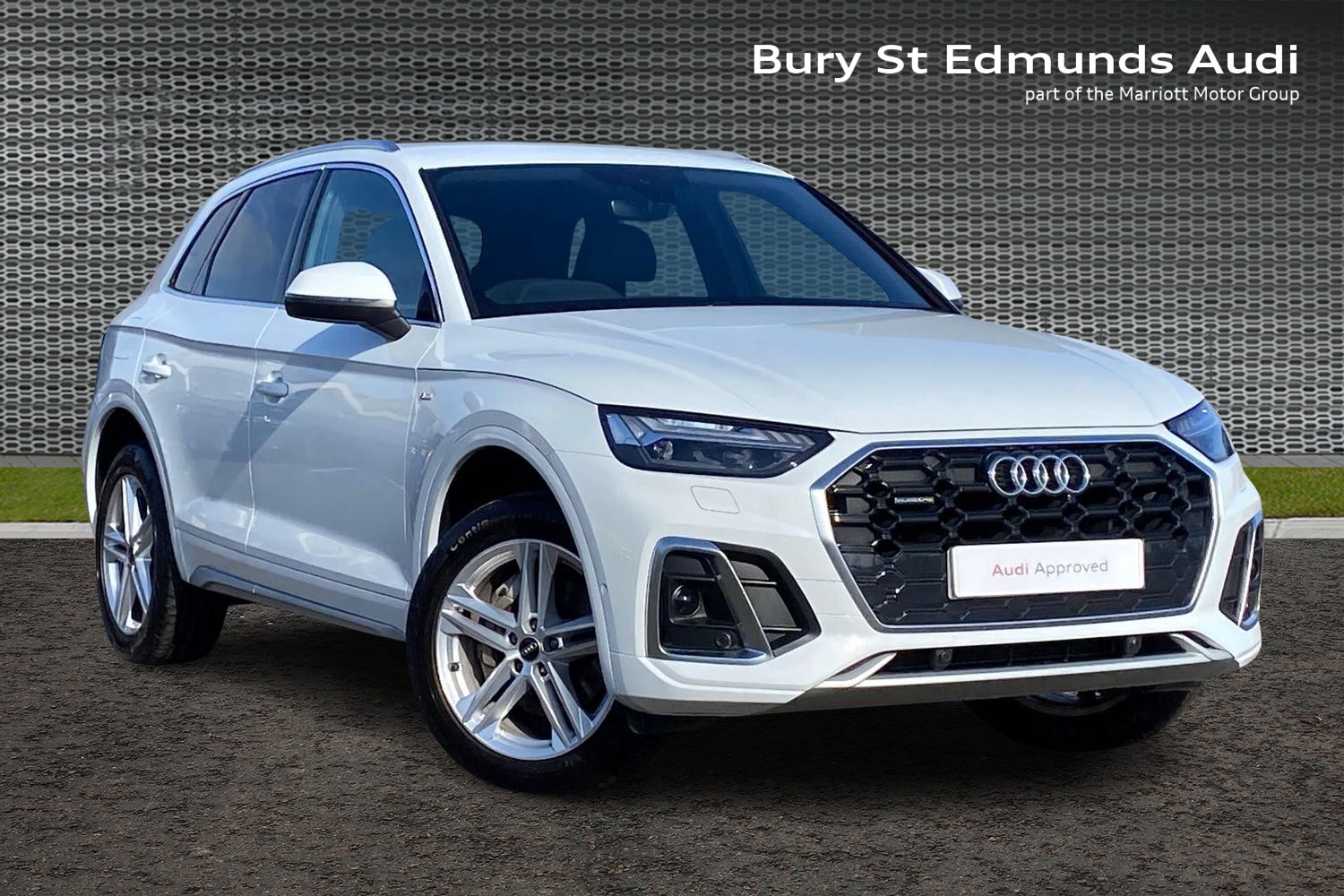 Main listing image - Audi Q5