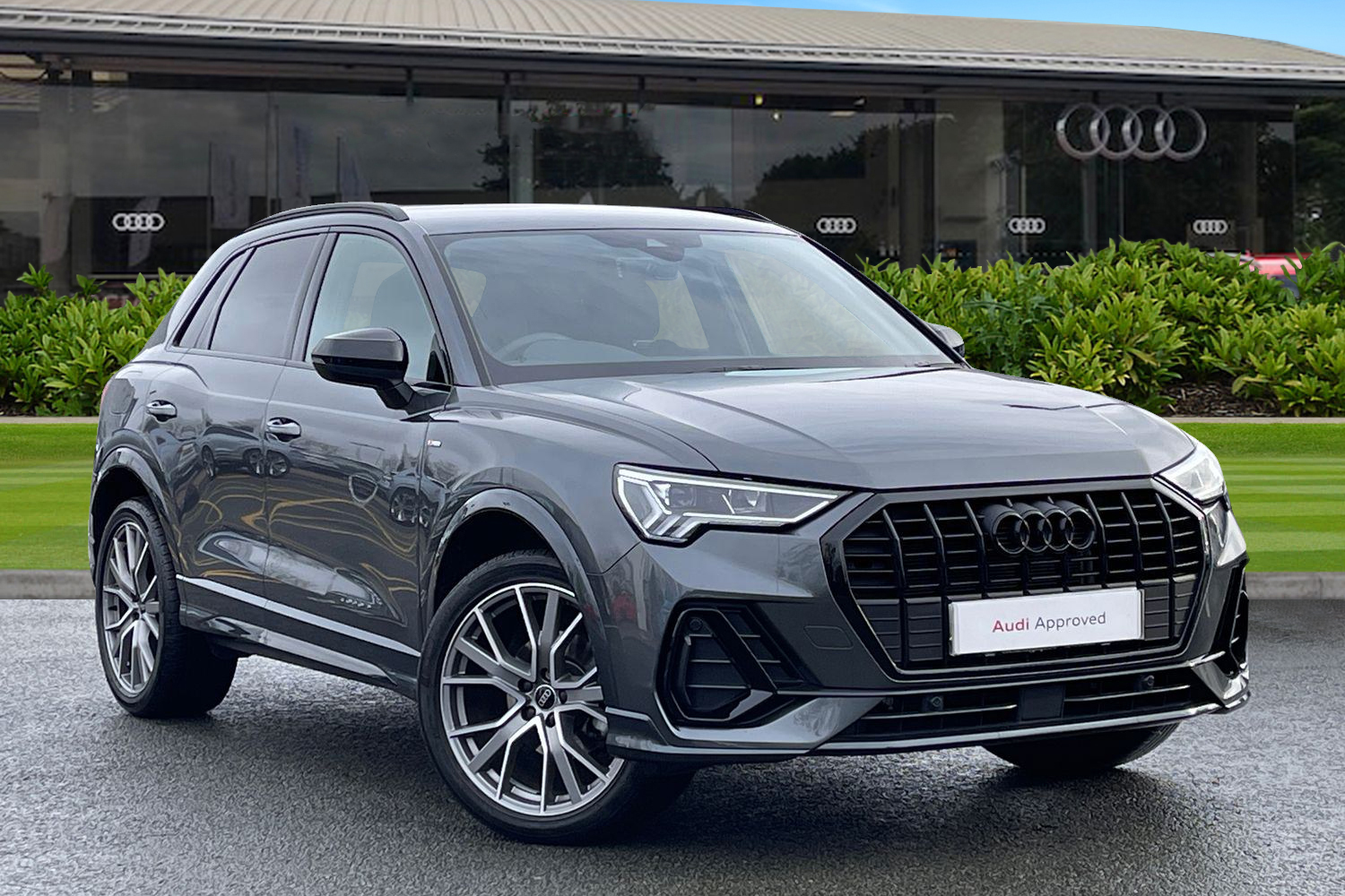 Main listing image - Audi Q3