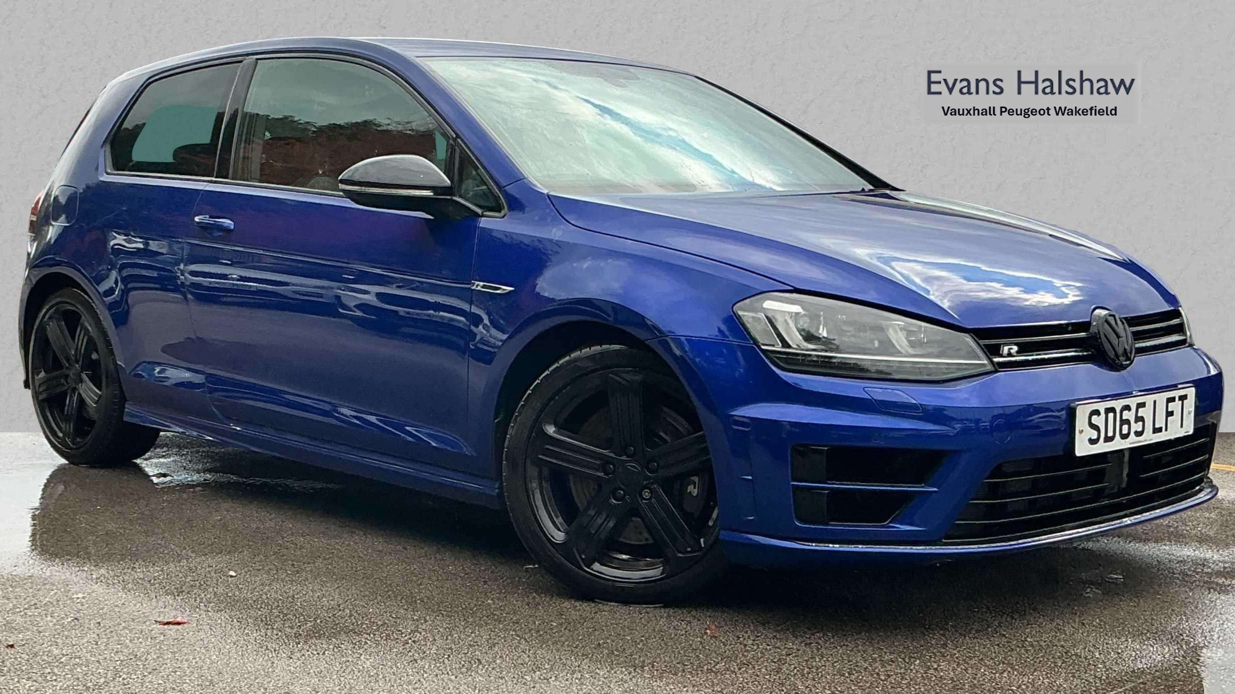 Main listing image - Volkswagen Golf R