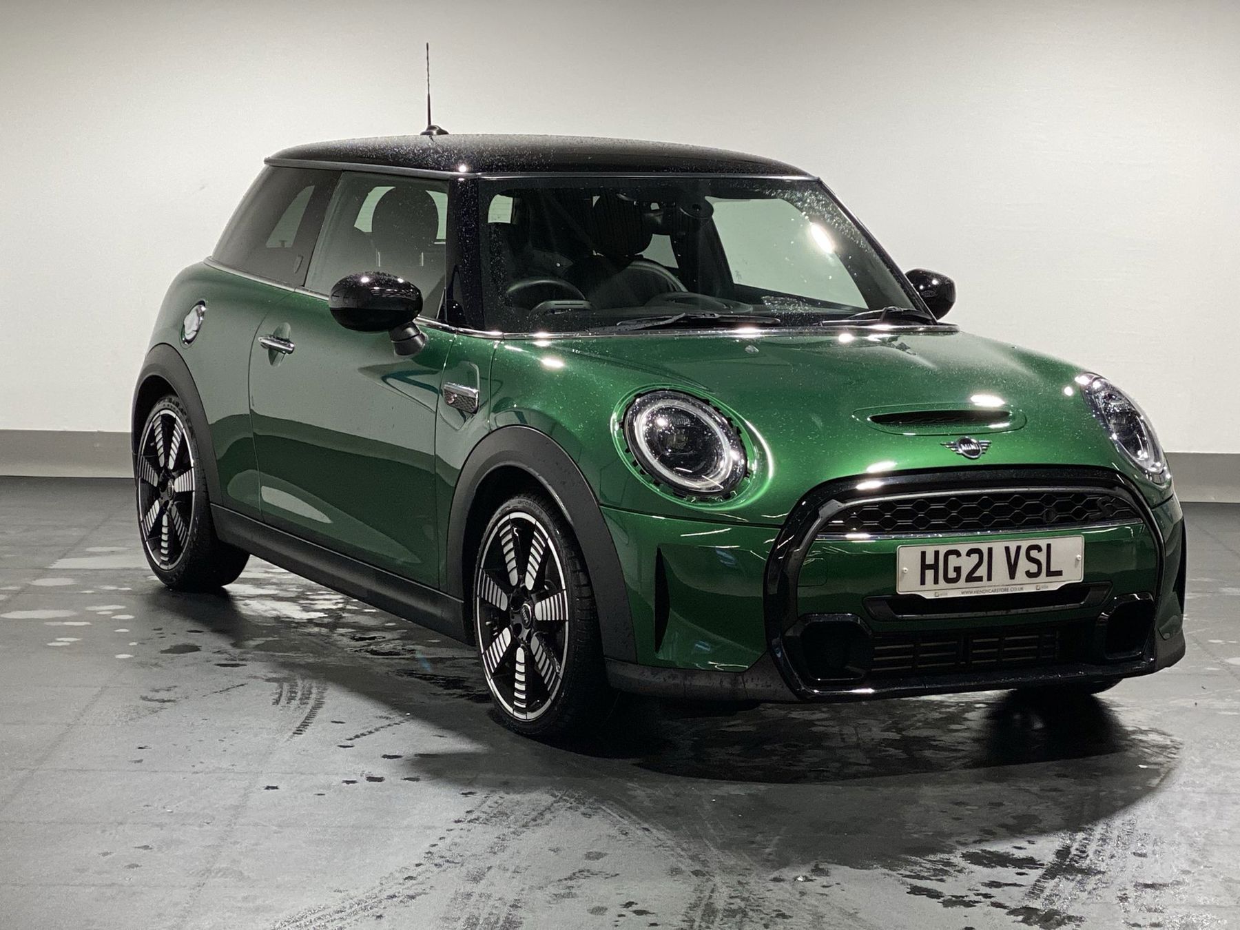 Main listing image - MINI Hatchback