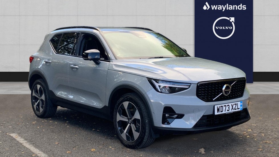 Main listing image - Volvo XC40