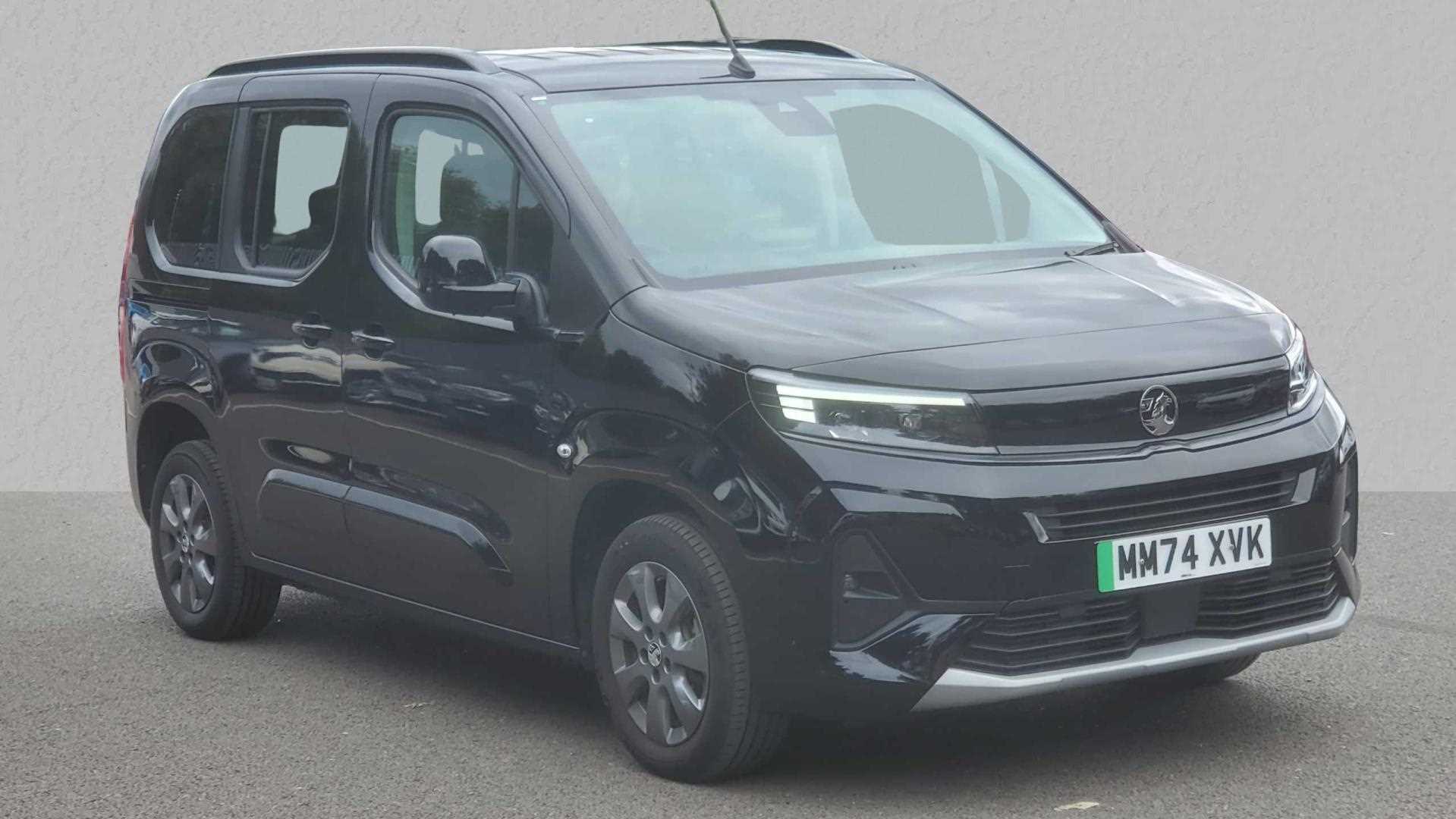 Main listing image - Vauxhall Combo Life-e