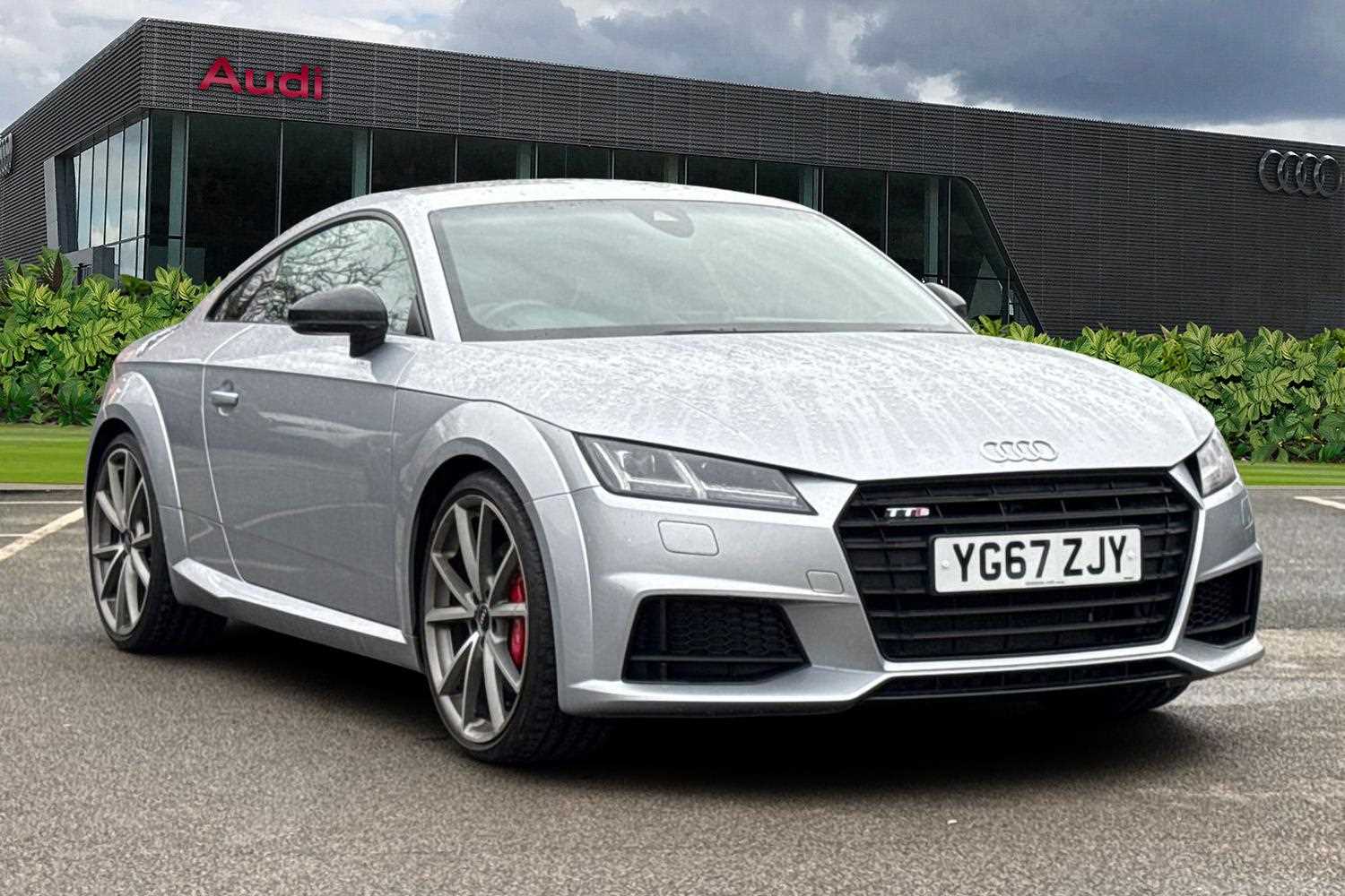 Main listing image - Audi TT S