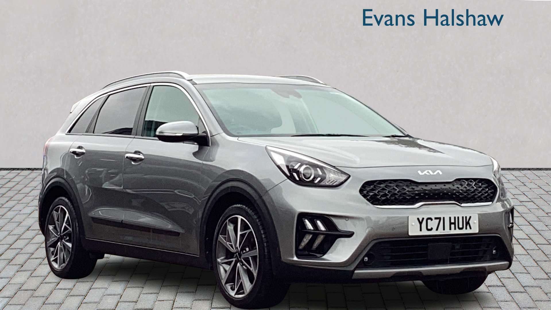 Main listing image - Kia Niro