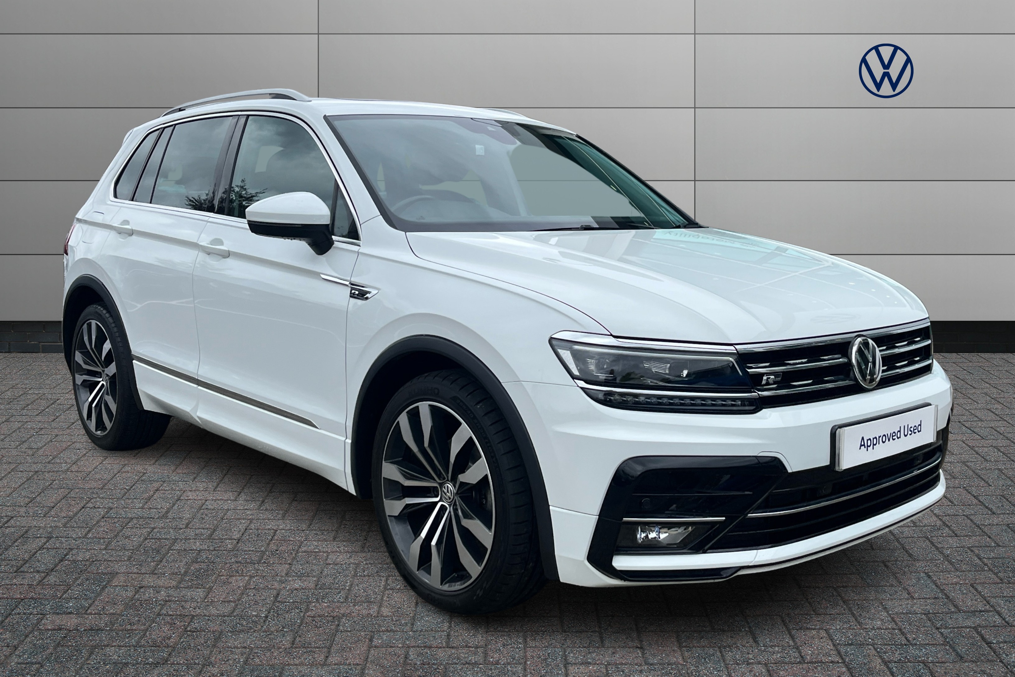 Main listing image - Volkswagen Tiguan