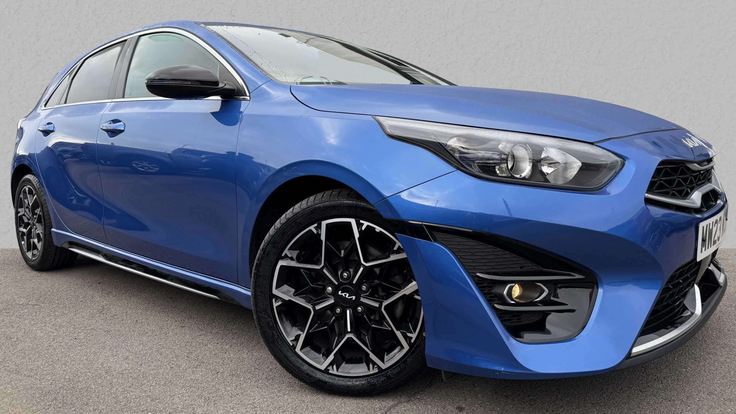 Main listing image - Kia Ceed