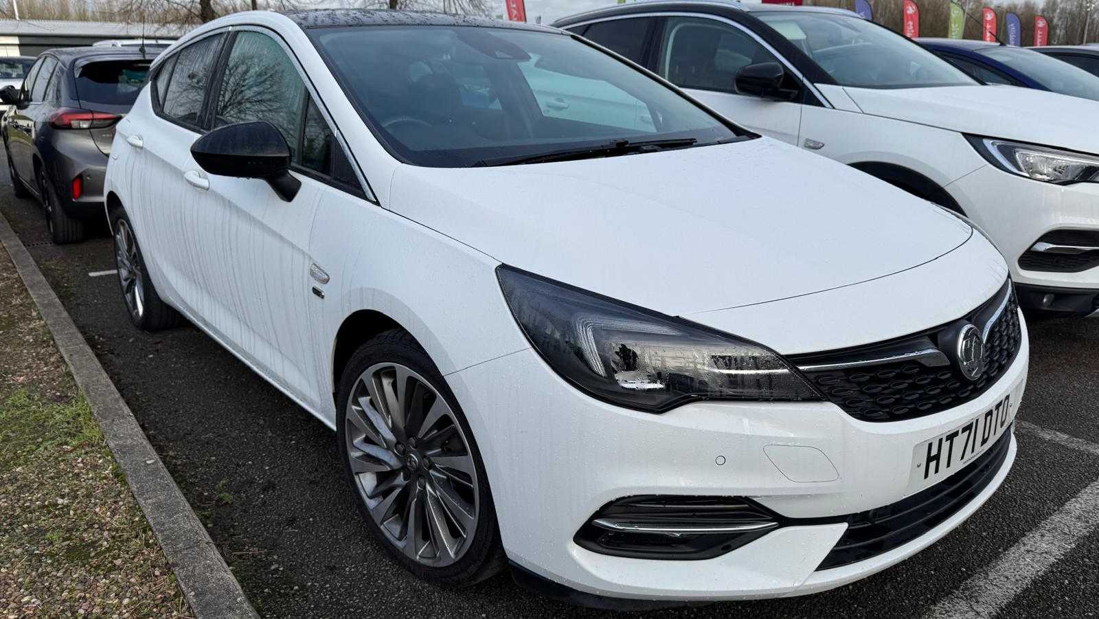 Main listing image - Vauxhall Astra