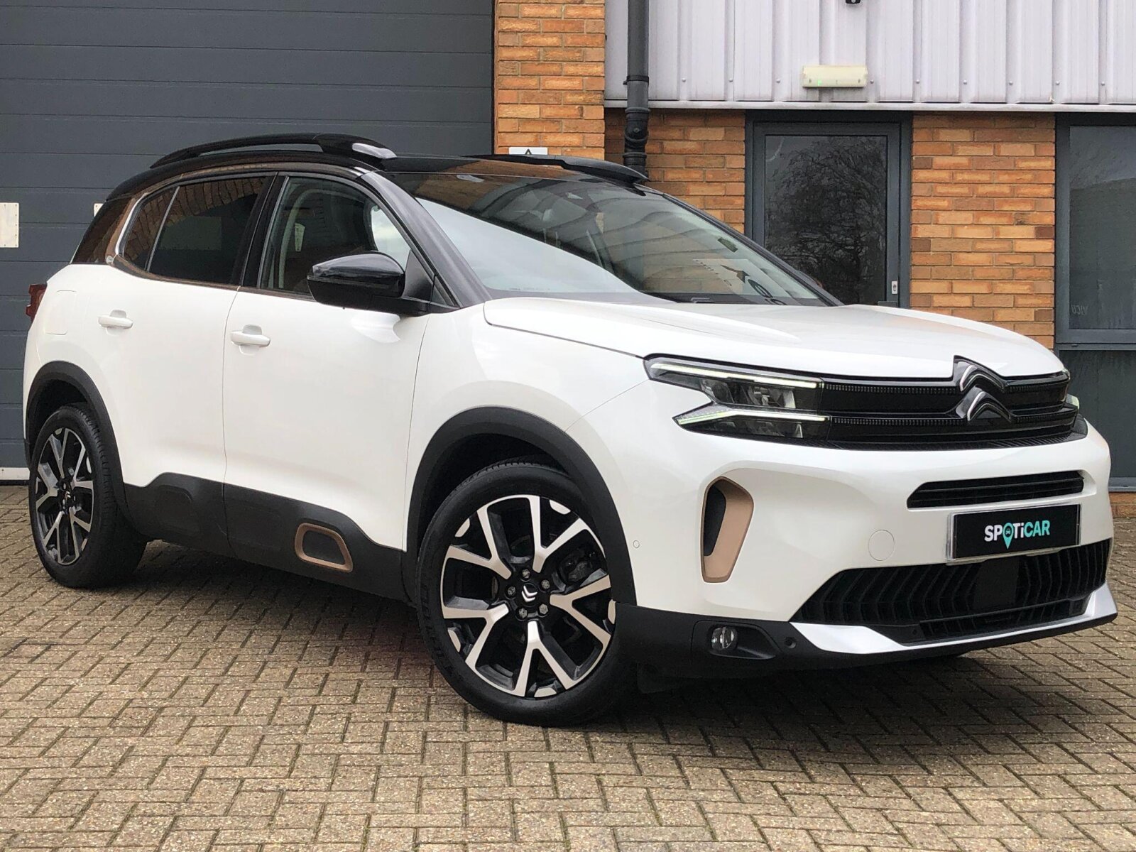Main listing image - Citroen C5 Aircross