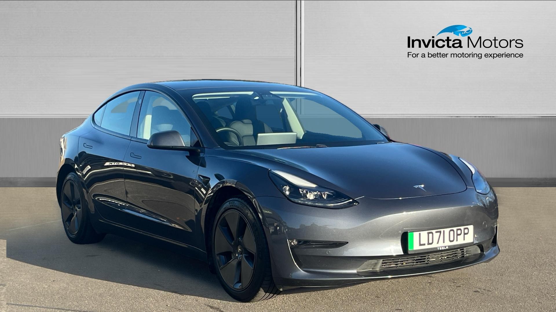 Main listing image - Tesla Model 3